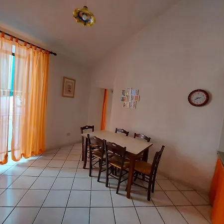 Rainbow Apartment *